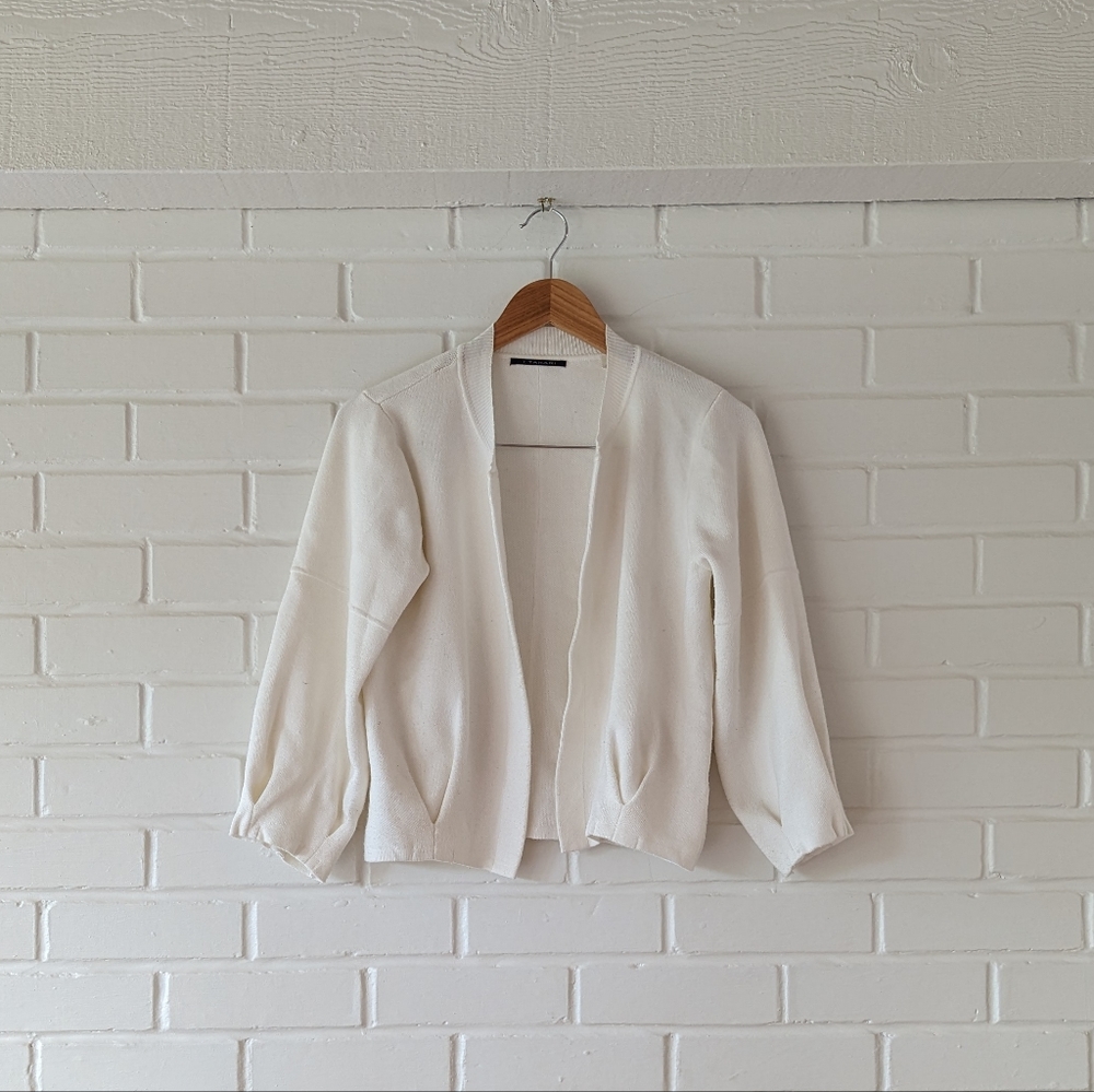 TAHARI White Open Sweater